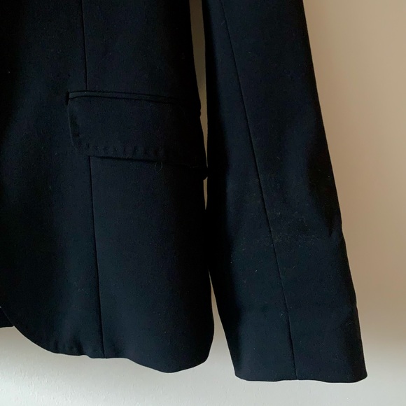 H&M Black Blazer, size 36 (US 6) - Picture 3 of 8